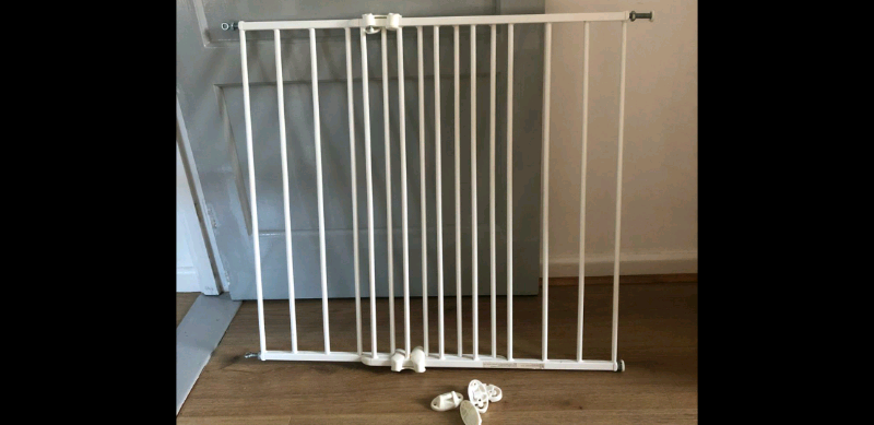 very stair gate